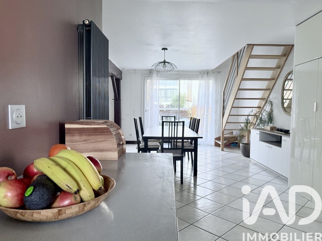 House in Fontenay-sous-Bois, Ile-de-France, France 4 - 17231706