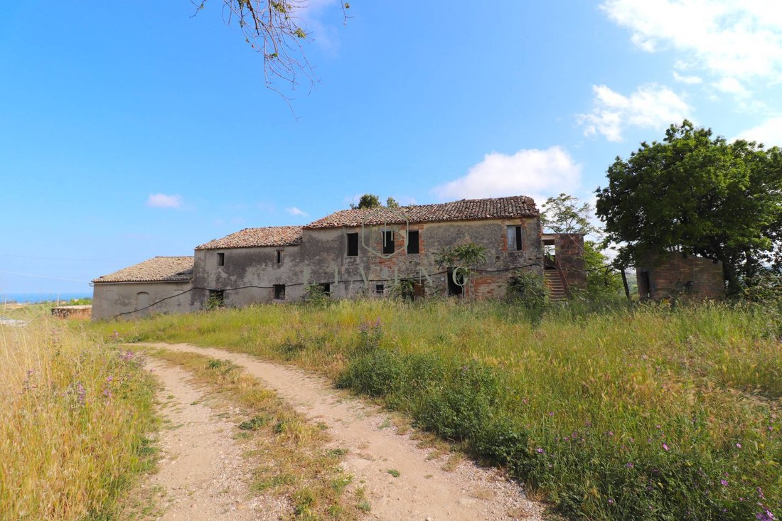 Country House in Cupra Marittima, Marche, Italy 1 - 17231770