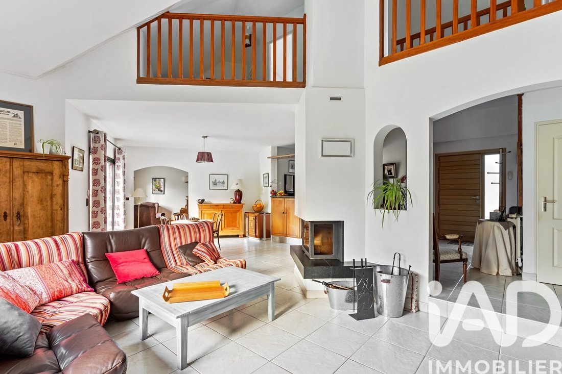 House in La Chapelle-sur-Erdre, Pays de la Loire, France 3 - 16965136