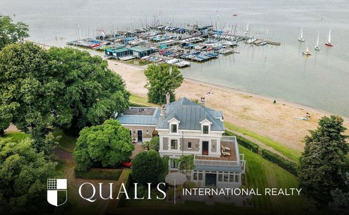 Villa in Muiderberg, North Holland, Netherlands 1