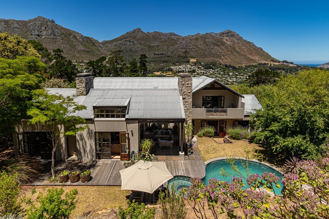 Estate in Kenrock Country Estate, Cape Town, South Africa 1 - 17234231