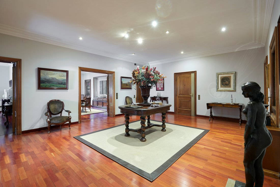 Apartment in Sarrià-Sant Gervasi, Barcelona, Spain 5 - 17234338