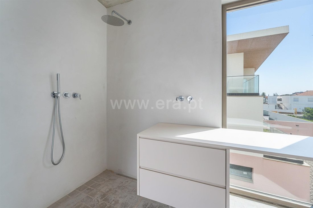 House in Encarnacao, Lisbon, Portugal 5 - 17234226