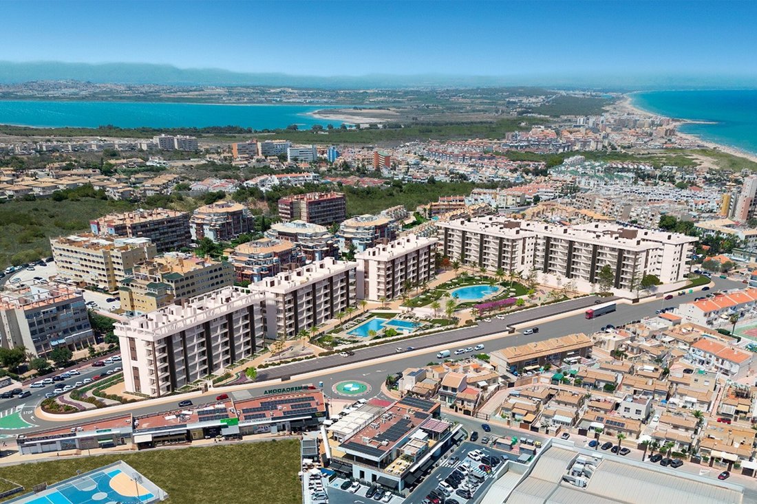 Penthouse in Torrevieja, Valencian Community, Spain 1 - 15247589