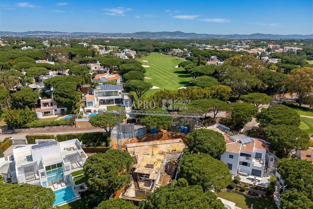 Villa in Vale do Lobo, Almancil, Portugal 4 - 16032248