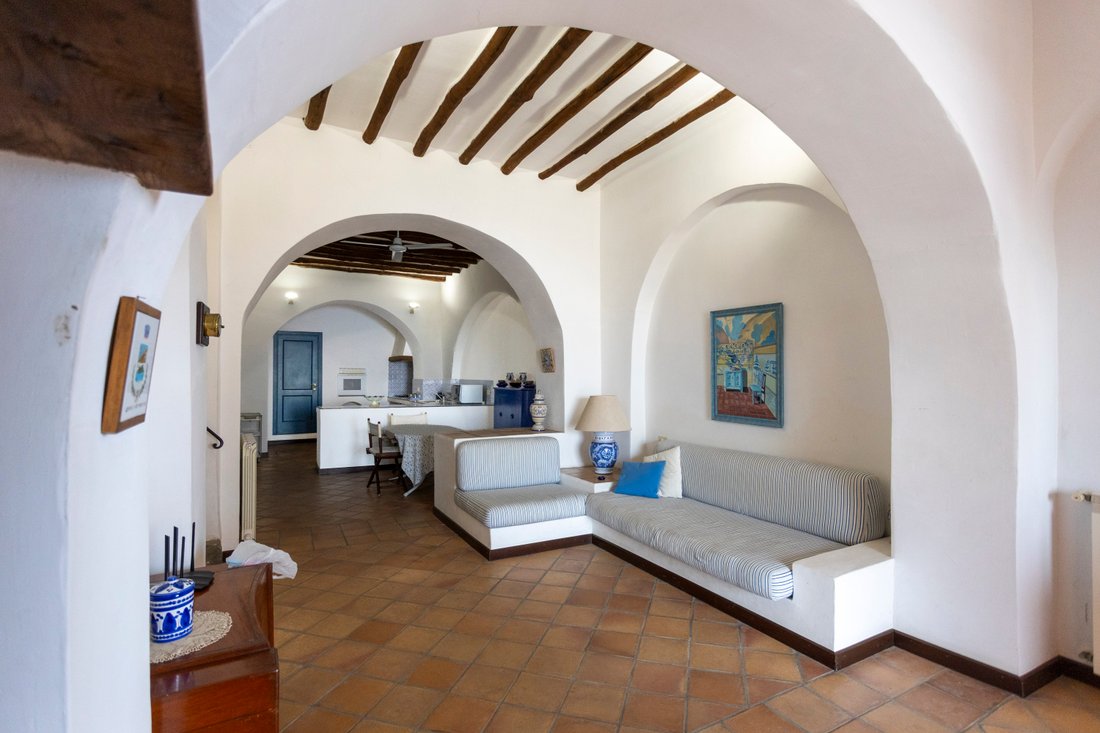 Villa à Santa Marina Salina, Sicile, Italie 4 - 17234383