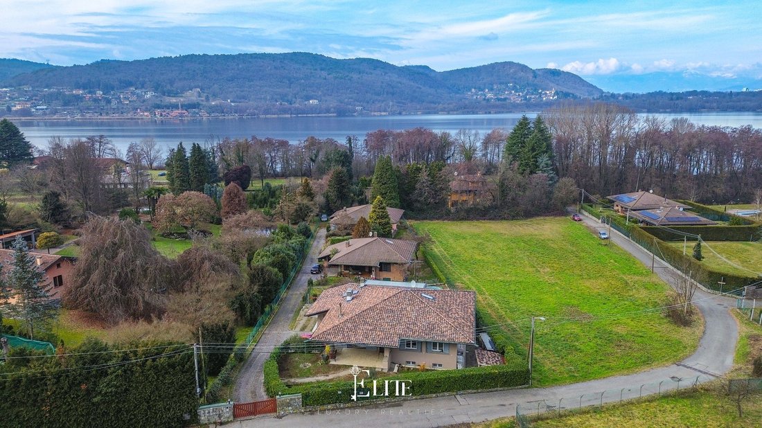 Villa in Vergiate, Lombardy, Italy 4 - 17234825