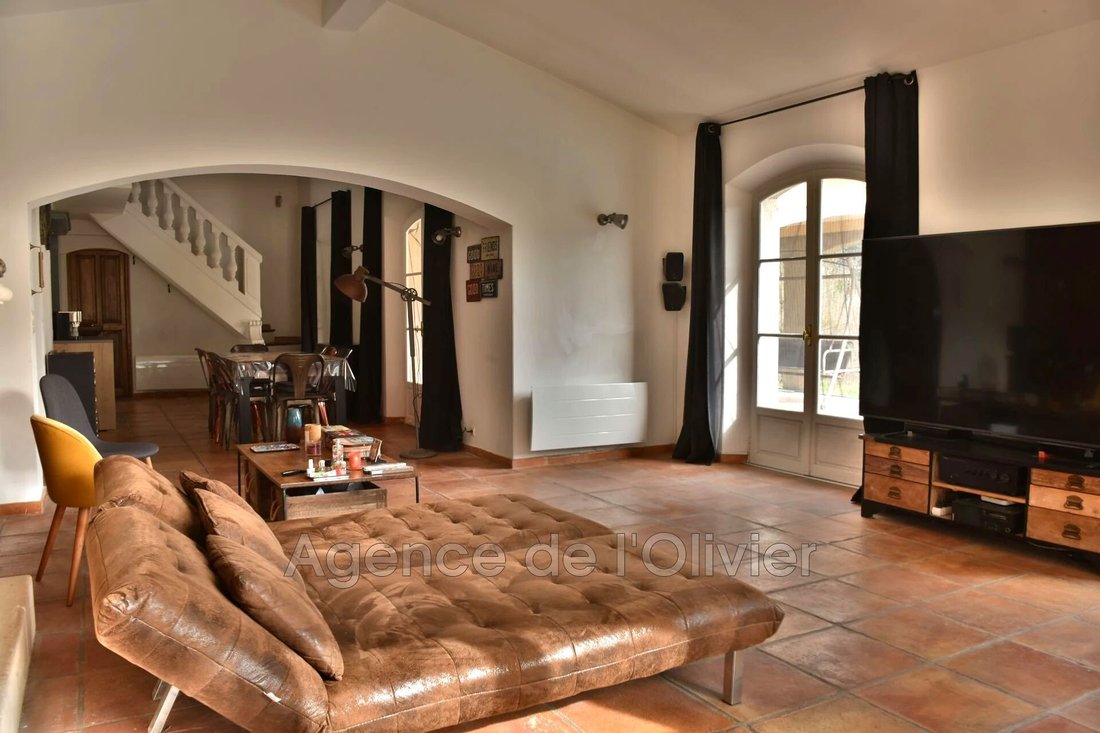 Villa in Valbonne, Provence-Alpes-Côte d'Azur, France 2 - 17235002