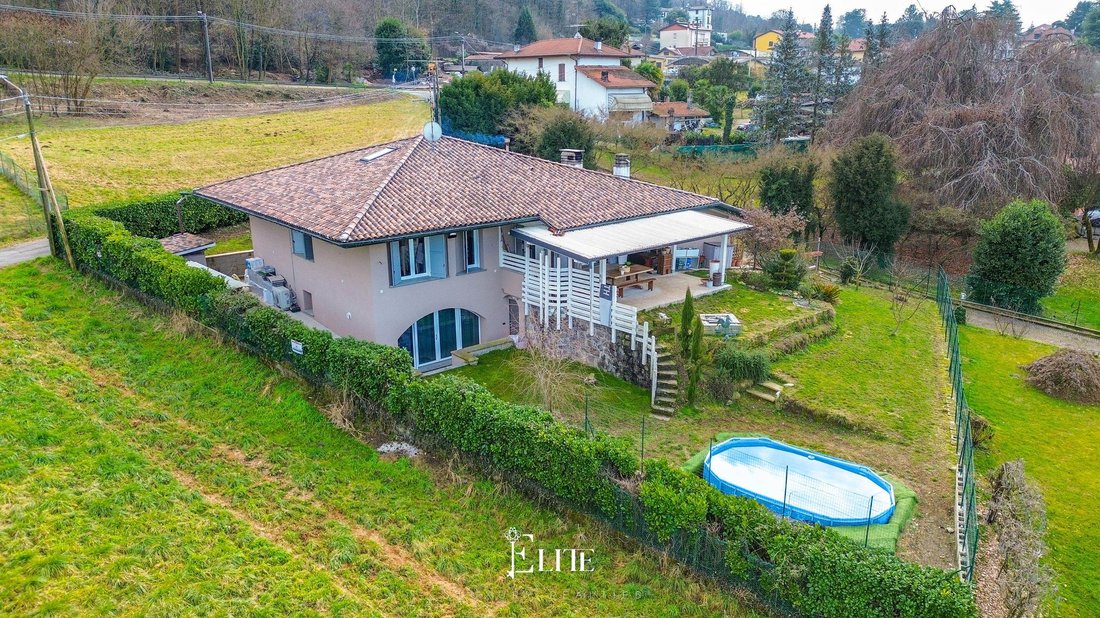 Villa in Vergiate, Lombardy, Italy 2 - 17234825