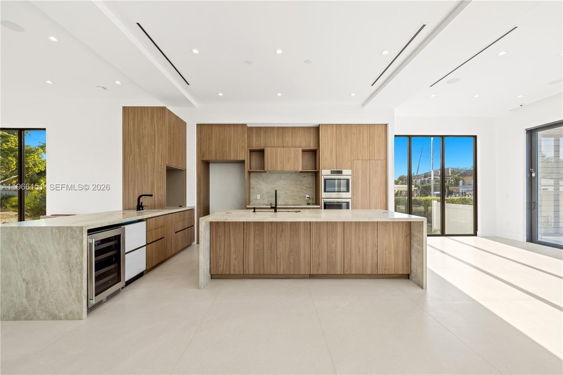 House in North Miami Beach, Florida, United States 5 - 17235942