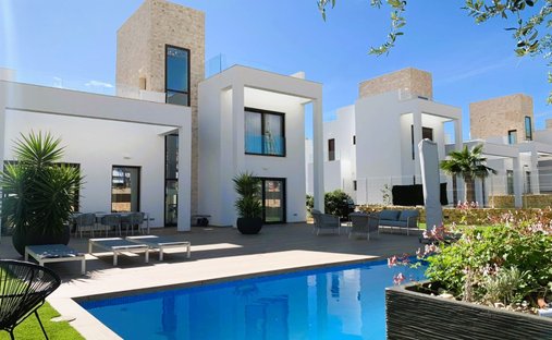 Villa in Finestrat, Valencian Community, Spain 1
