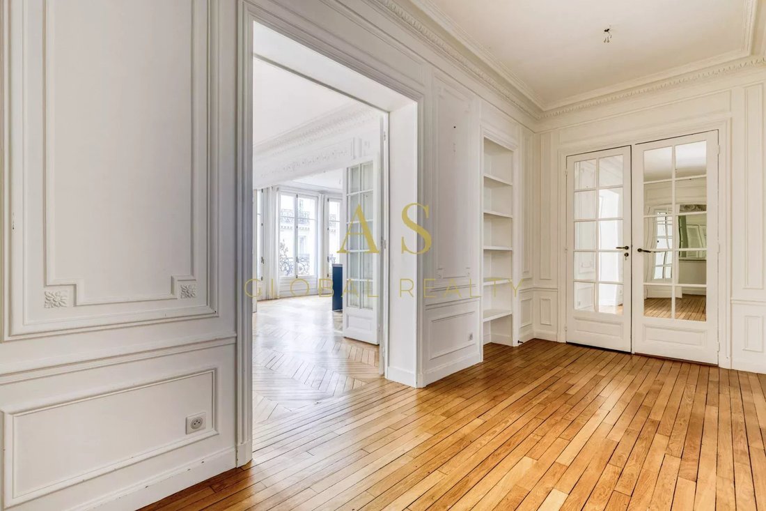 Apartment in Ecole Militaire, Paris 7e Arrondissement, Paris 5 - 17235323