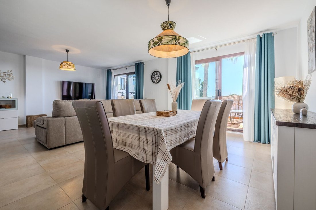 Penthouse in Marbella, Andalusia, Spain 5 - 17235551