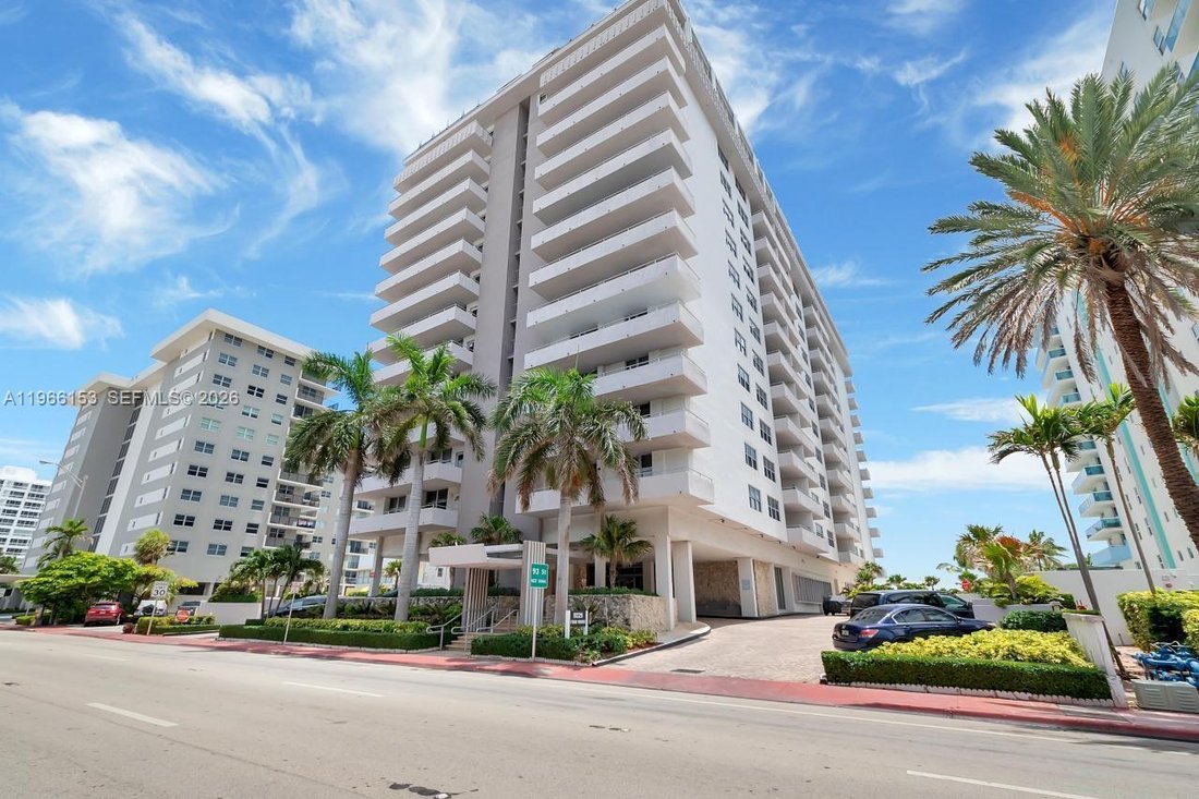 Condo in Bal Harbour, Florida, United States 1 - 17235952