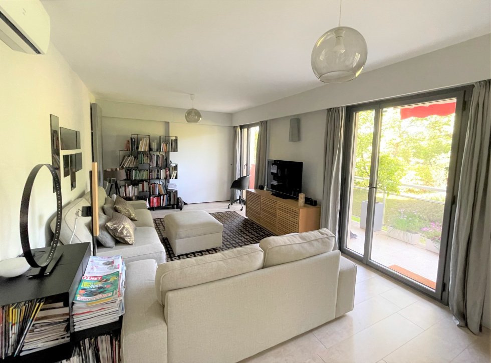 Apartment in Granettes-Jauberte-Sainte Anne, Aix-en-Provence, France 4 - 17235259