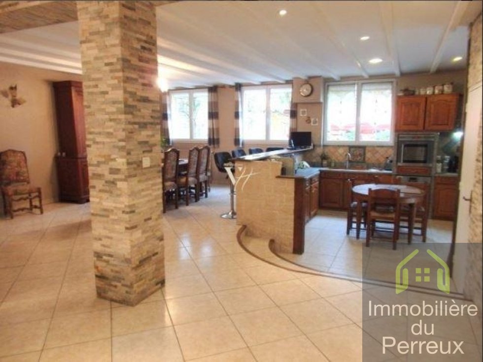 House in Neuilly-Plaisance, Ile-de-France, France 3 - 17235273