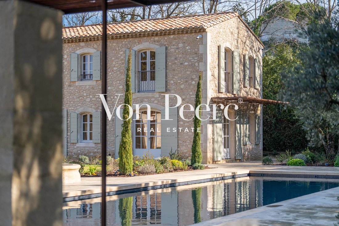 Country House in Saint-Rémy-de-Provence, Provence-Alpes-Côte d'Azur, France 4 - 13187556
