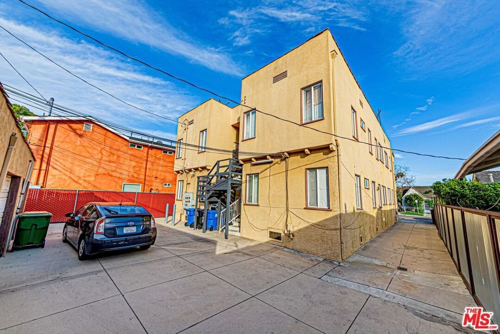 Los Angeles, California, United States 5 - 17236286