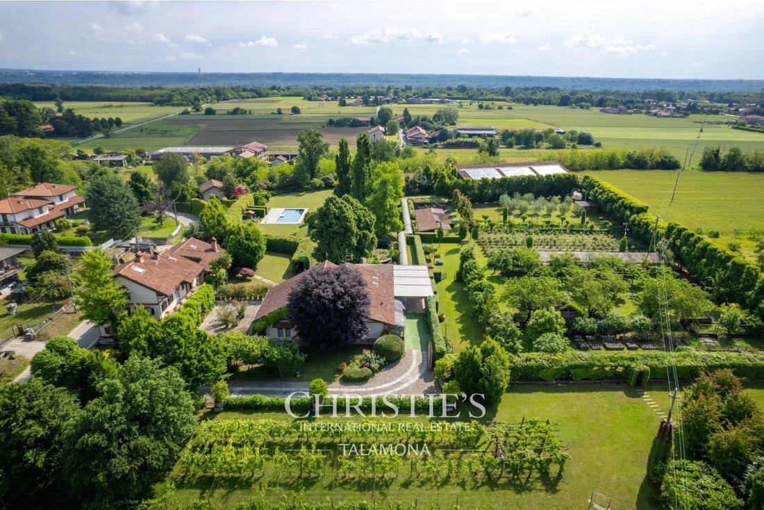 Estate in Oleggio, Piedmont, Italy 3 - 17235425