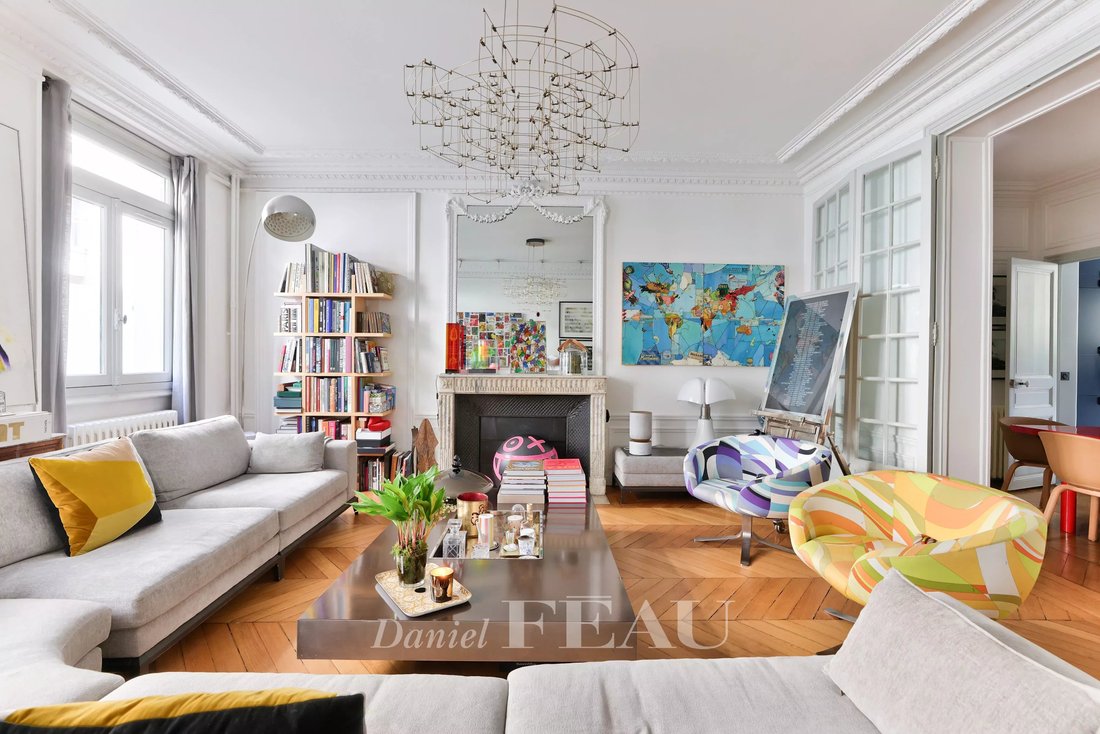 Apartment in Saint Thomas d'Aquin, Paris 7e Arrondissement, Paris 2 - 15783041