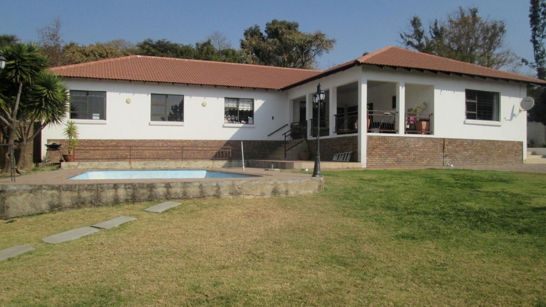 House in Linbro Park AH, Gauteng, South Africa 1 - 17235645