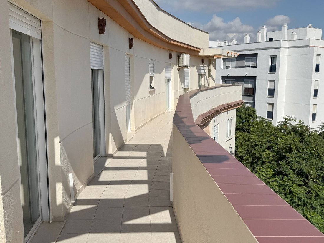Penthouse in Estepona, Andalusia, Spain 1 - 17234585
