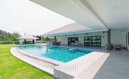 Villa in Wang Pong, Prachuap Khiri Khan, Thailand 1