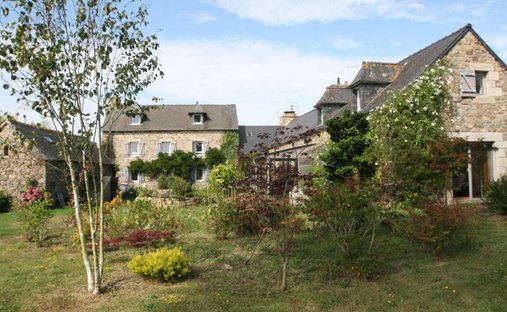 House in Pleubian, Brittany, France 1