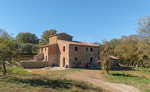Country House in Lucignano, Tuscany, Italy 1