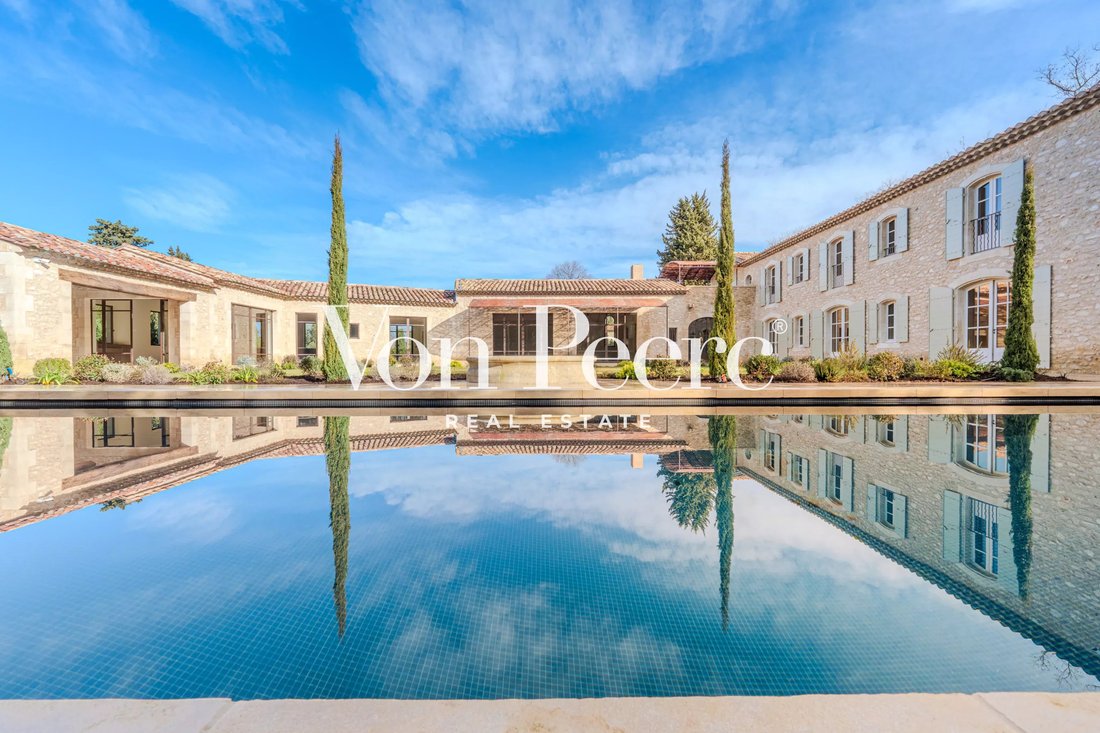 Country House in Saint-Rémy-de-Provence, Provence-Alpes-Côte d'Azur, France 3 - 13187556