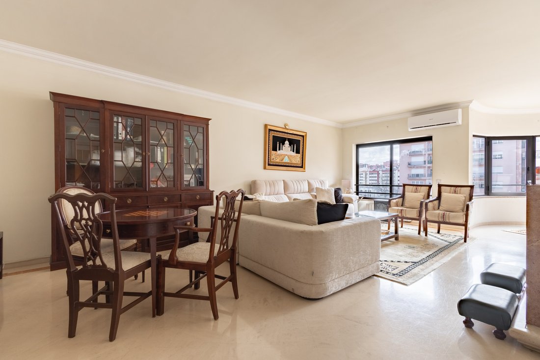 Apartment in Sao Domingos de Benfica, Lisbon, Portugal 5 - 17237219