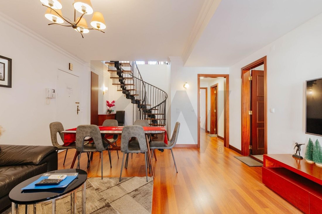 Apartment in Estoril, Cascais e Estoril, Lisbon 5 - 17238344