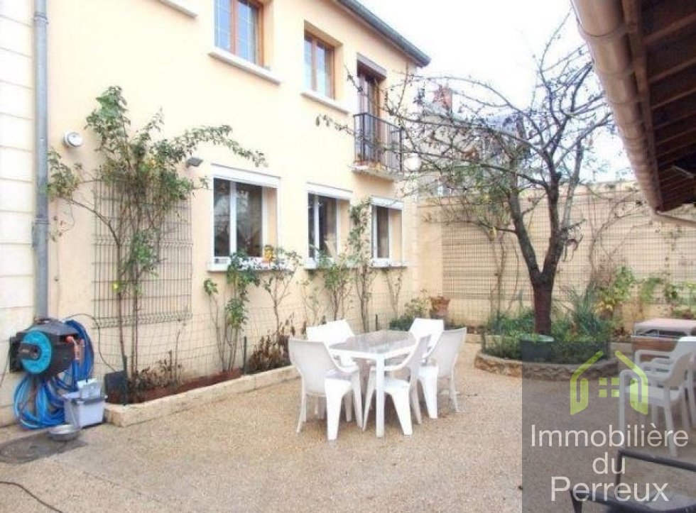 House in Neuilly-Plaisance, Ile-de-France, France 5 - 17235273