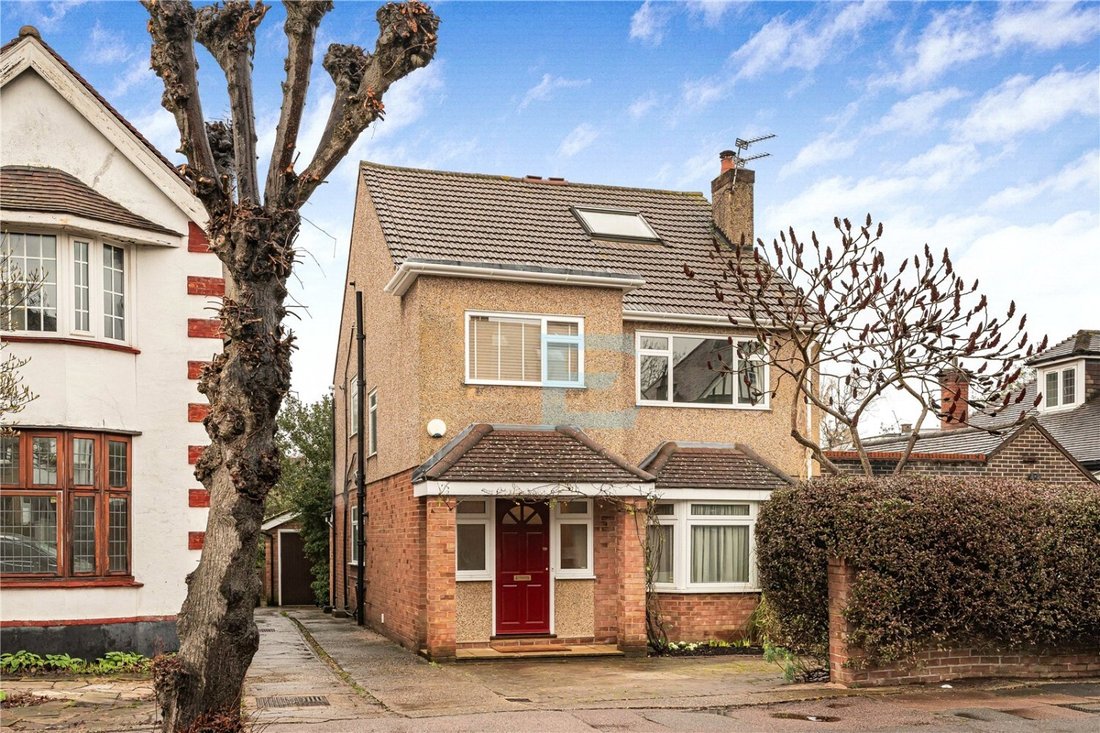 House in Mill Hill, Barnet, England 1 - 17234640