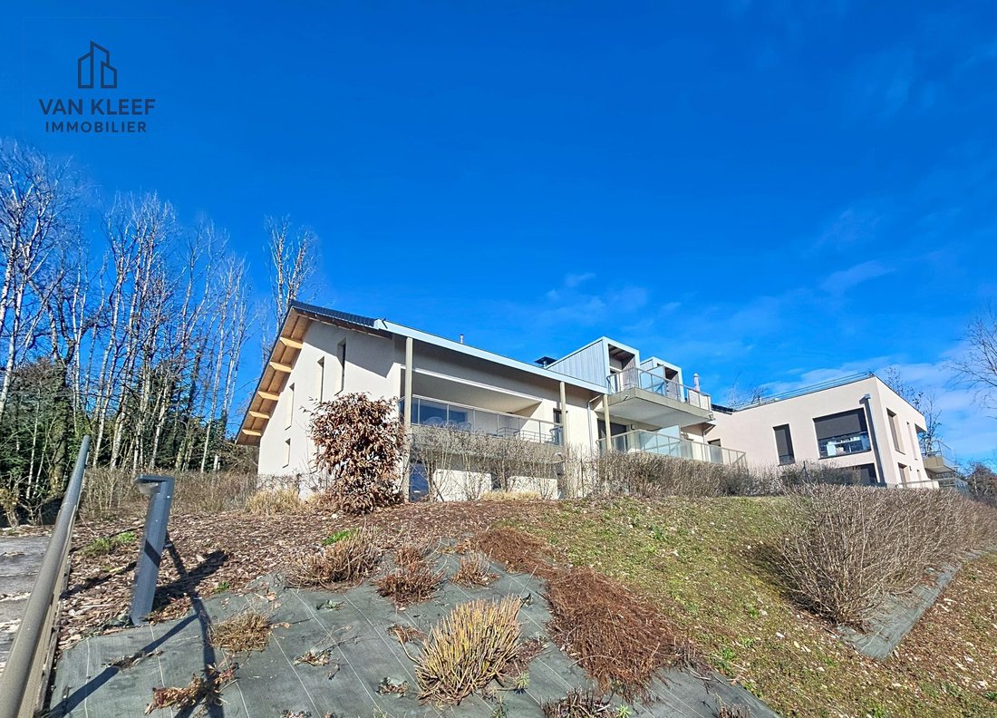 Apartment in Divonne-les-Bains, Auvergne-Rhône-Alpes, France 2 - 17127222