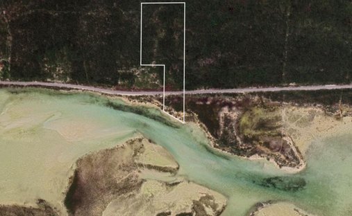 Land in Chester's Settlement, Acklins, Bahamas 1