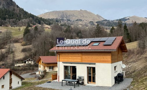 House in Le Bouchet-Mont-Charvin, Auvergne-Rhône-Alpes, France 1