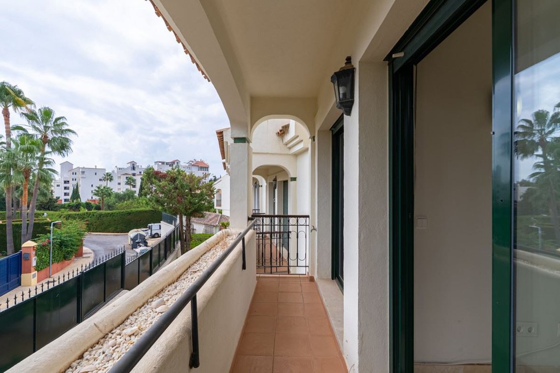 Townhouse in Estepona, Andalusia, Spain 3 - 17234974