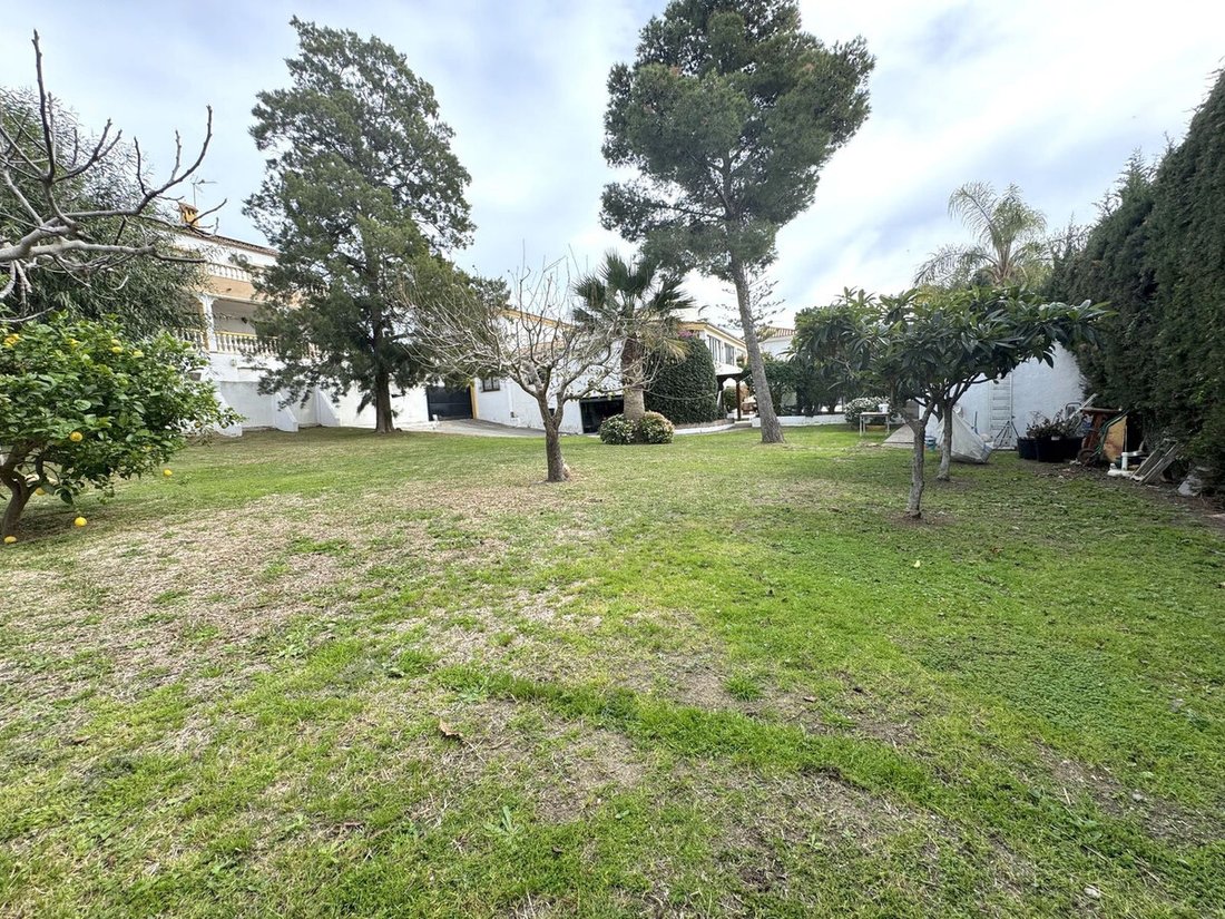 Villa in Estepona, Andalusia, Spain 2 - 17234828