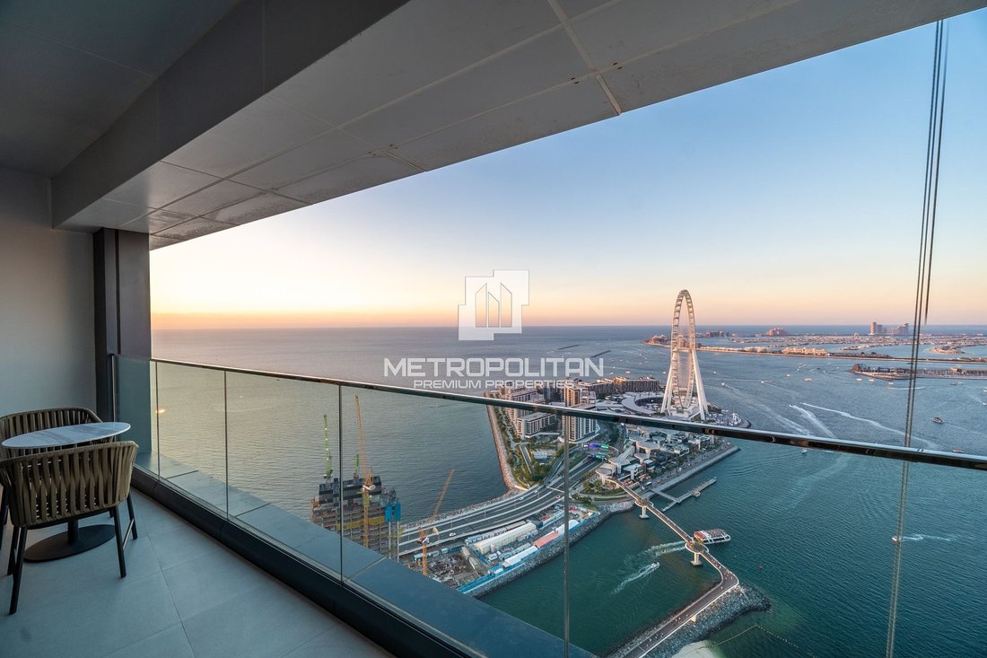 Apartment in Dubai, United Arab Emirates 1 - 17235665