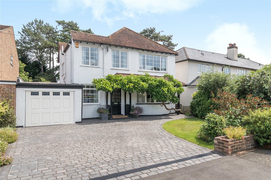 House in Hersham, Elmbridge, England 4 - 17234664