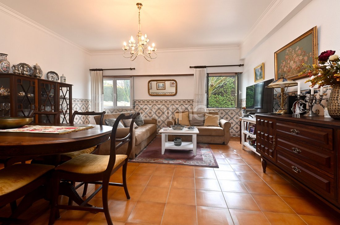 Apartment in Estoril, Cascais e Estoril, Lisbon 1 - 17237601