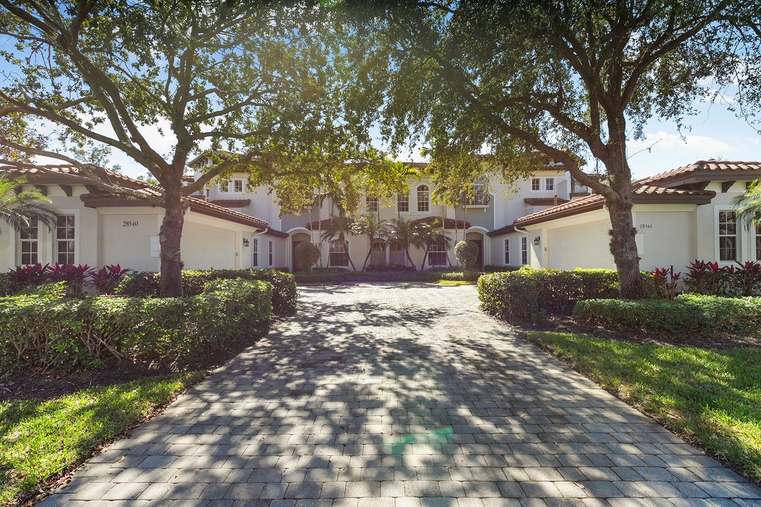 Condo in Bonita Springs, Florida, United States 4 - 17238371