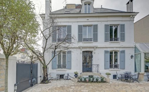House in Le Vésinet, Ile-de-France, France 1