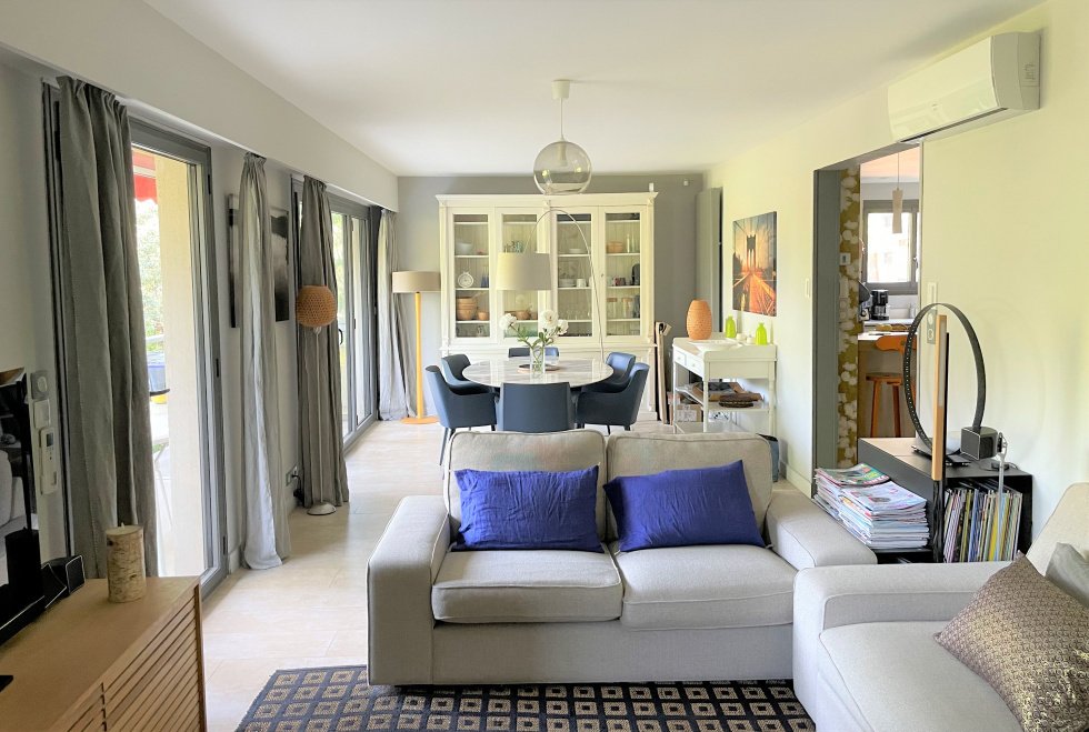 Apartment in Granettes-Jauberte-Sainte Anne, Aix-en-Provence, France 1 - 17235259