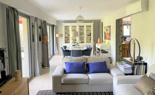 Apartment in Granettes-Jauberte-Sainte Anne, Aix-en-Provence, France 1