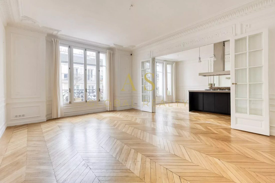 Apartment in Ecole Militaire, Paris 7e Arrondissement, Paris 2 - 17235323