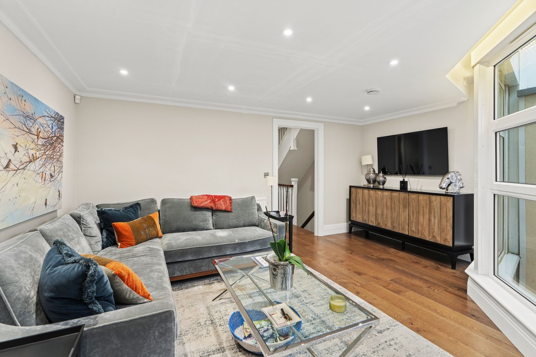 House in Parsons Green, Hammersmith and Fulham, England 2 - 17234702
