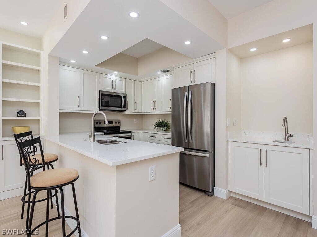 Condo in Naples, Florida, United States 4 - 17234866