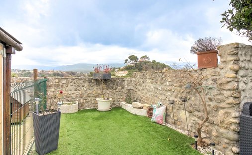 Townhouse in Saint Jean-L'Hubac, Cagnes-sur-Mer, France 1